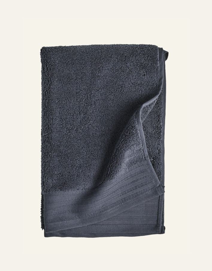 Pyyhe tummansininen - 3