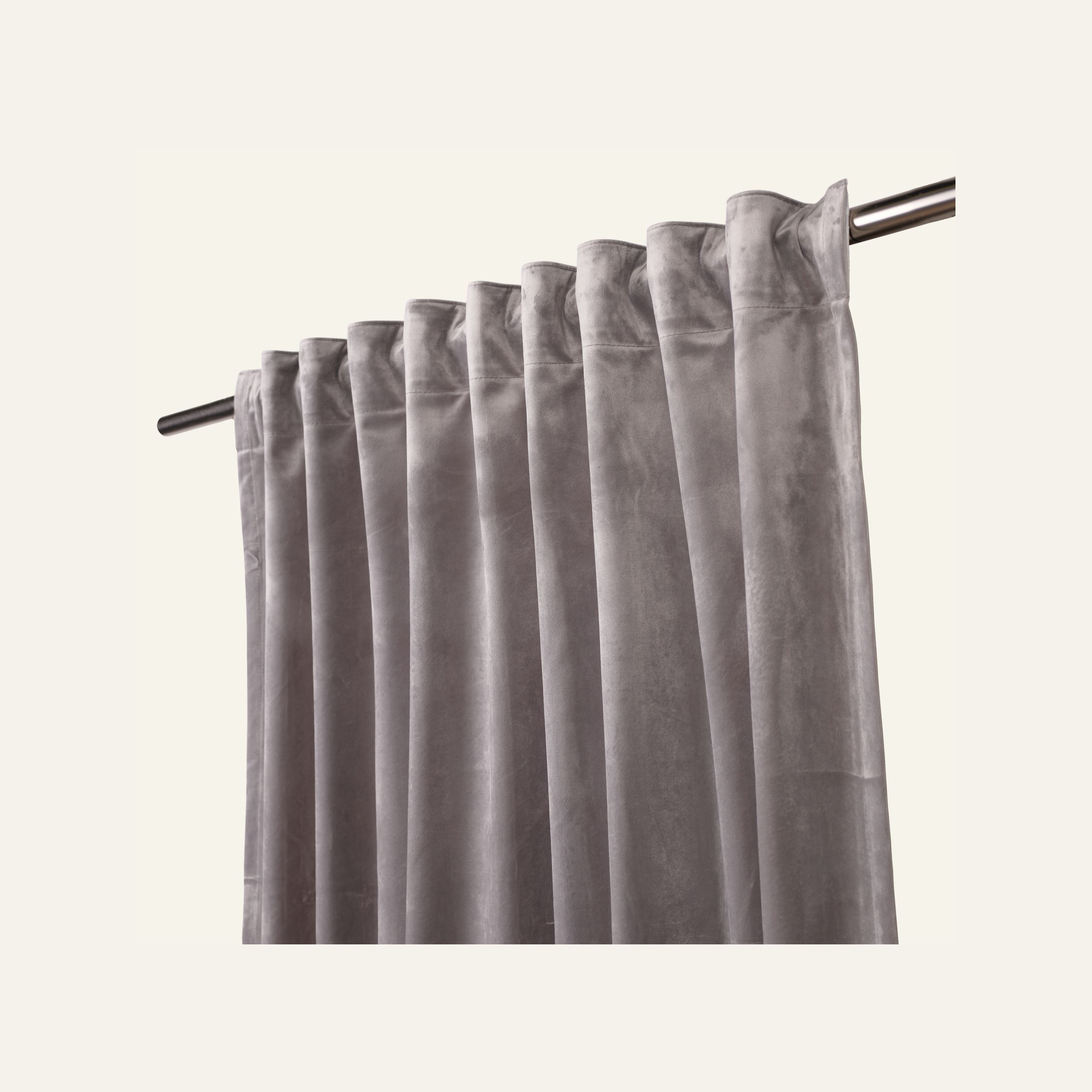 Verho vaaleanharmaa - 2