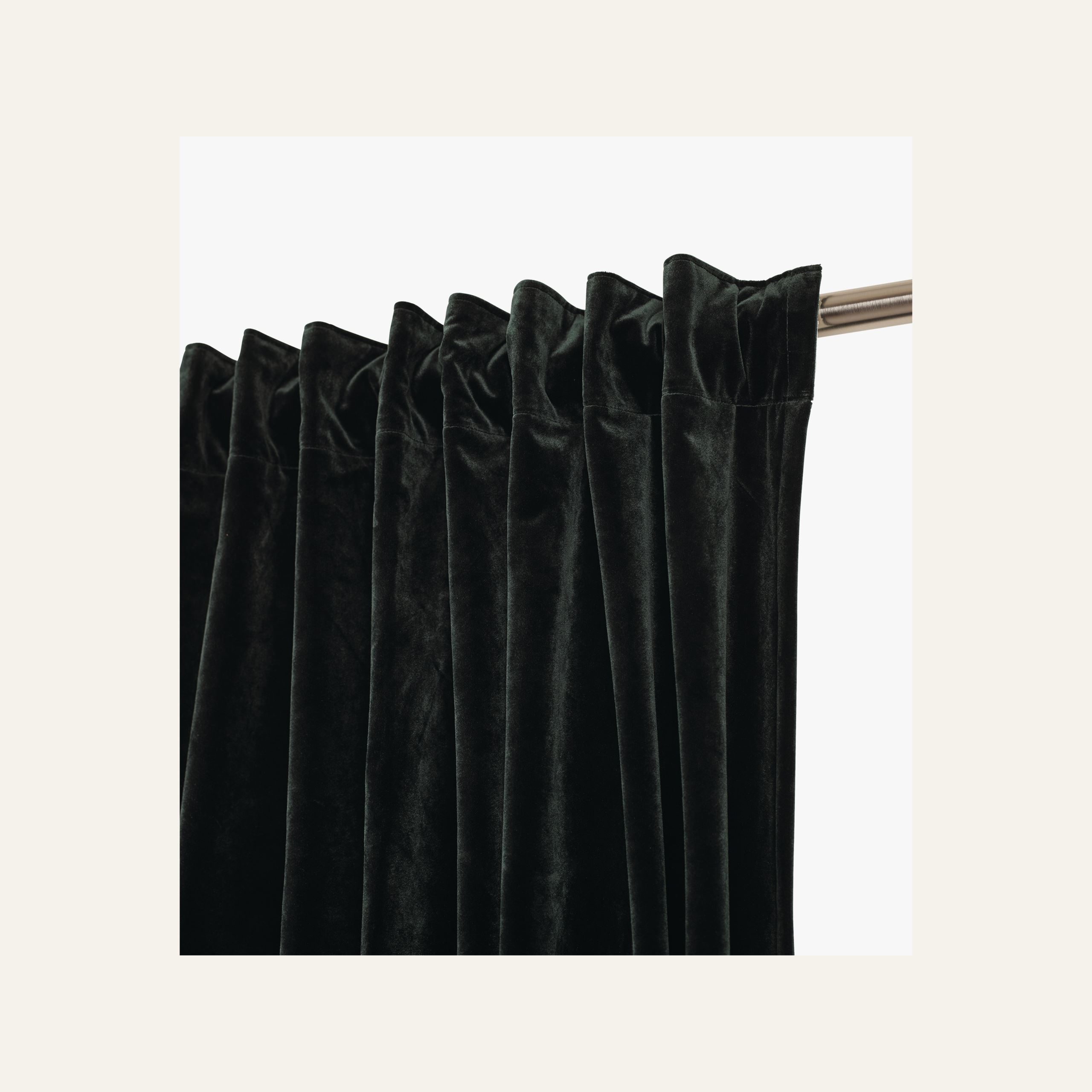 Verho tummanvihreä - 4