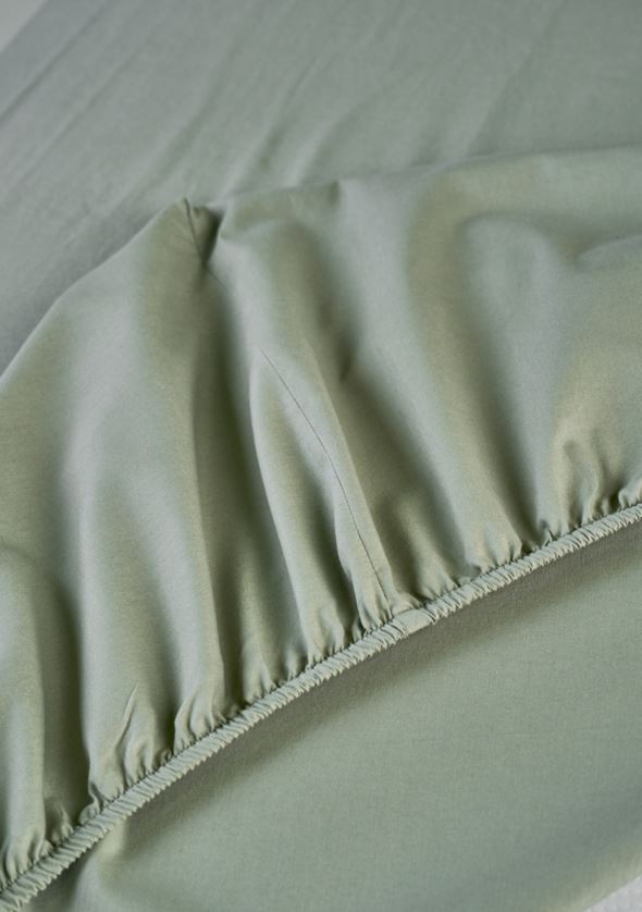 Muotoonommeltu aluslakana vaaleanvihreä - 4