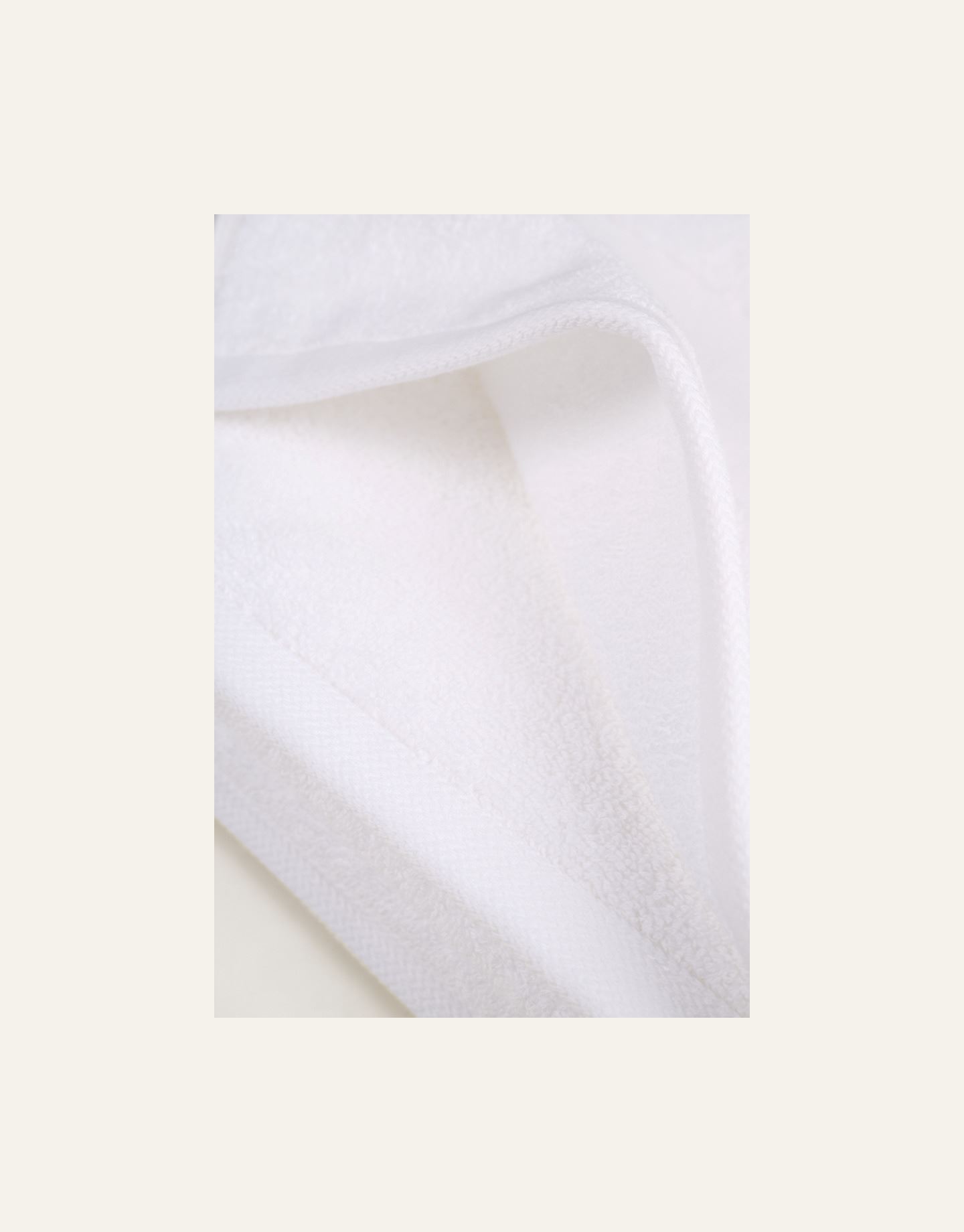Pyyhe valkoinen - 4
