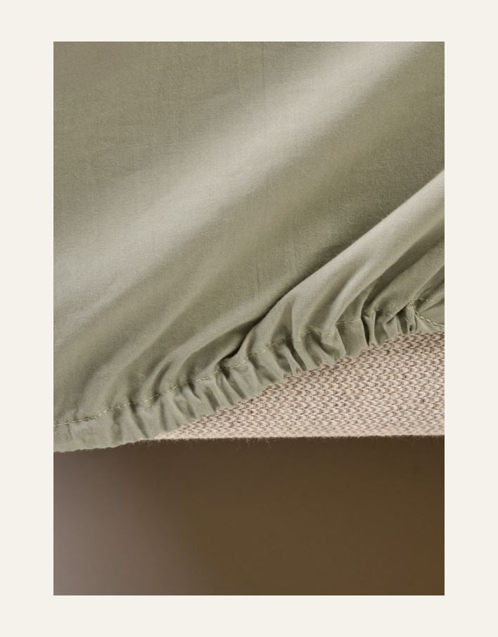 Muotoonommeltu aluslakana vaaleanvihreä - 3