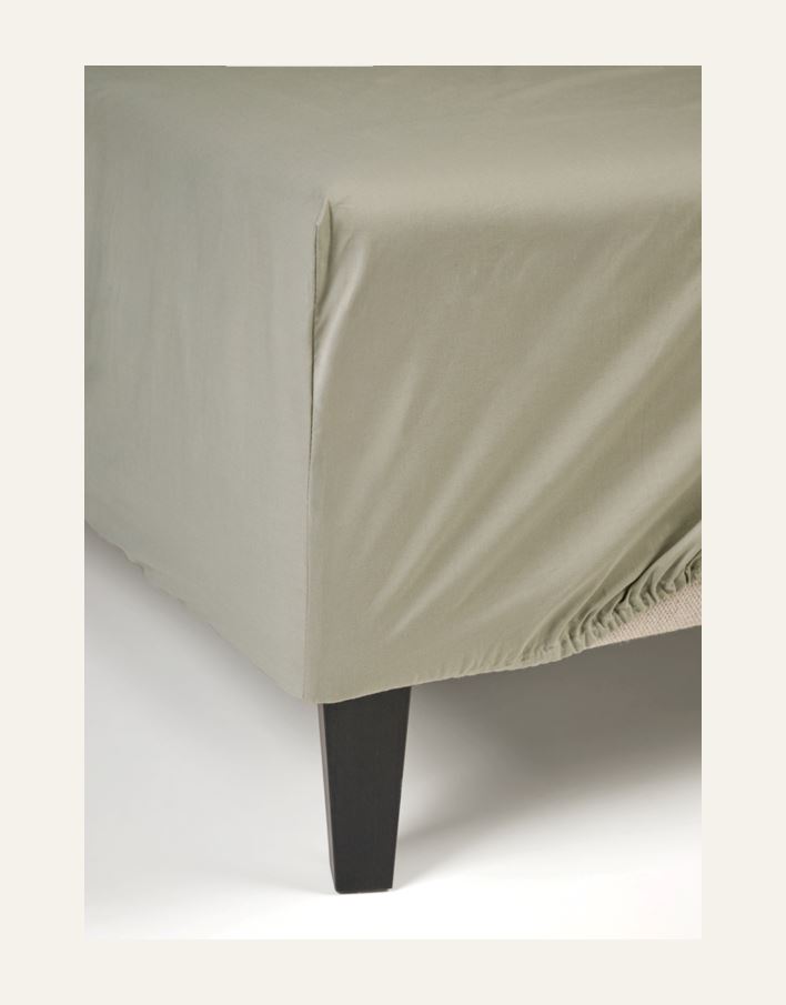 Muotoonommeltu aluslakana vaaleanvihreä - 2