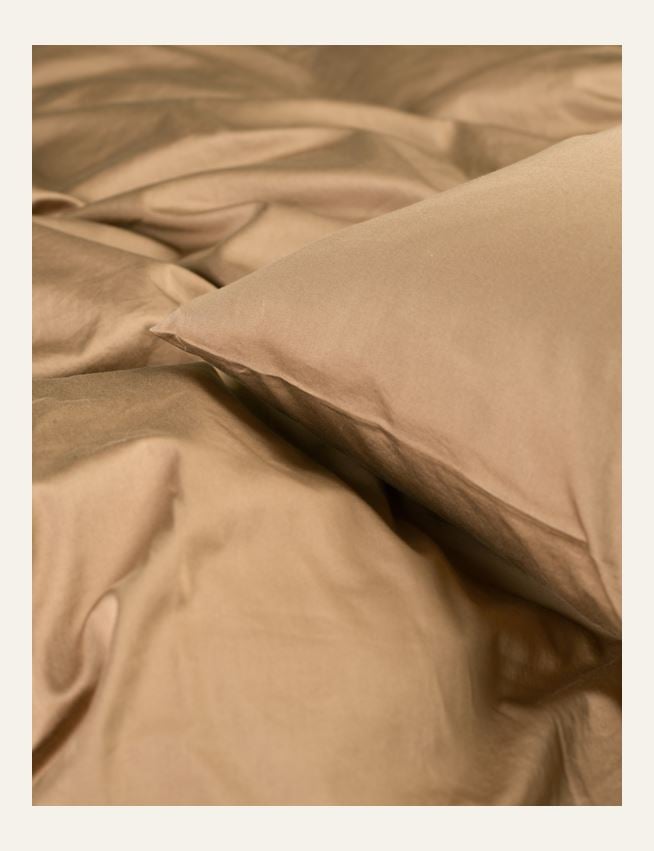 Pussilakanasetti satiinipuuvillaa karamelli - 2