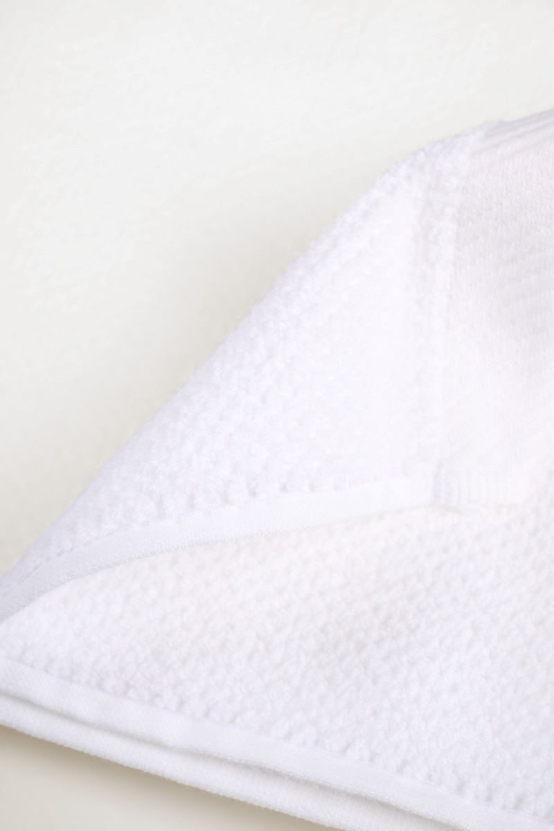 Pyyhe valkoinen - 3