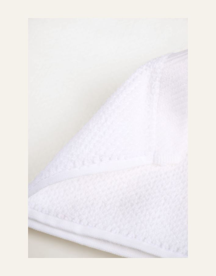 Pyyhe valkoinen - 3
