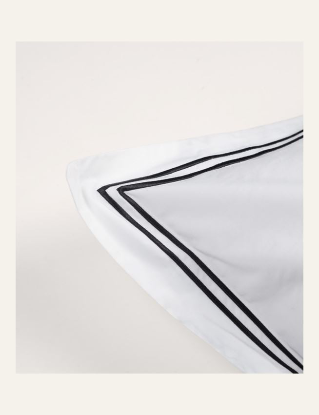 Tyynyliina valkoinen - 2