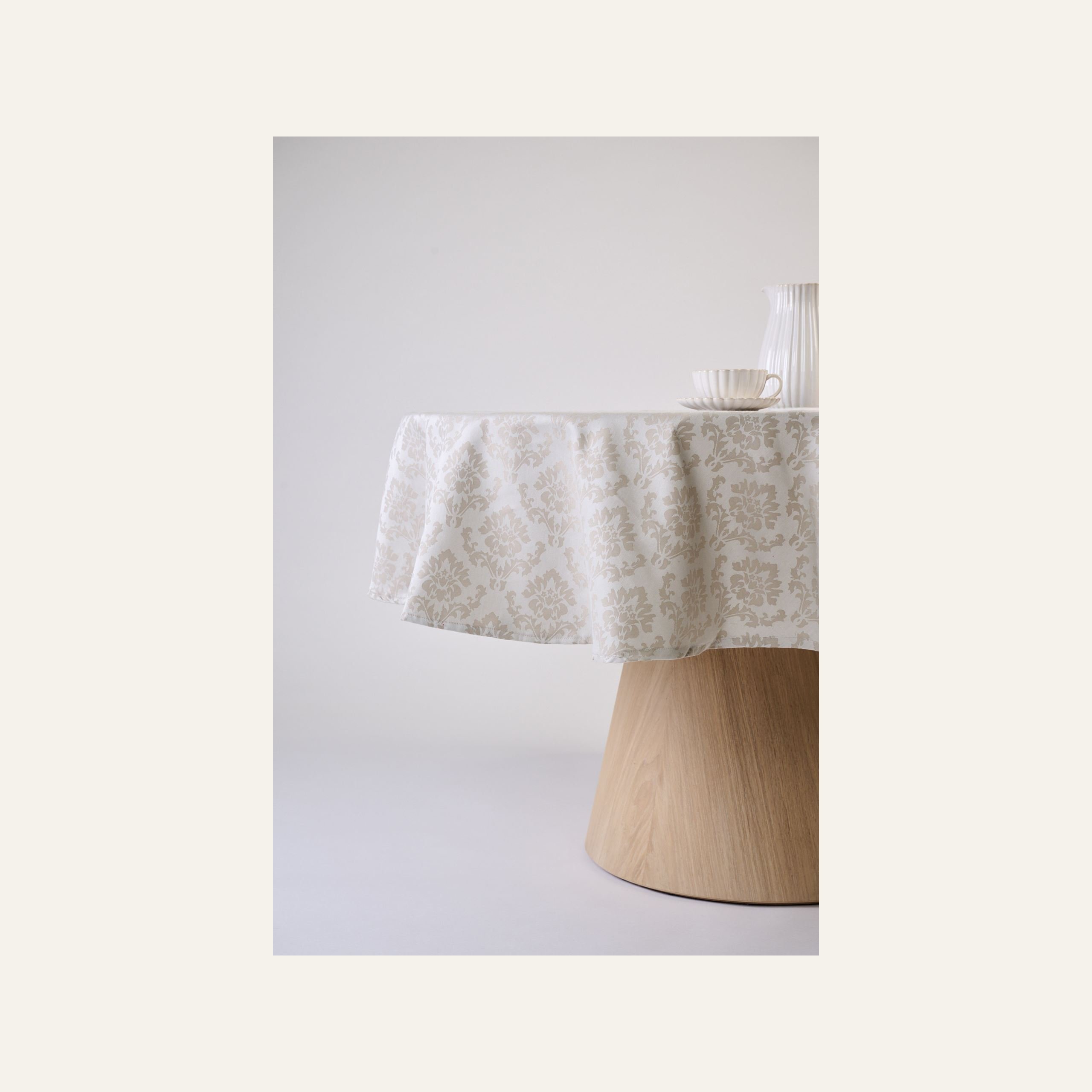 Pintakäsitelty pöytäliina beige - 4