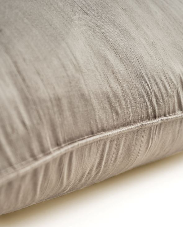 Koristetyynynpäällinen harmaanruskea - 2