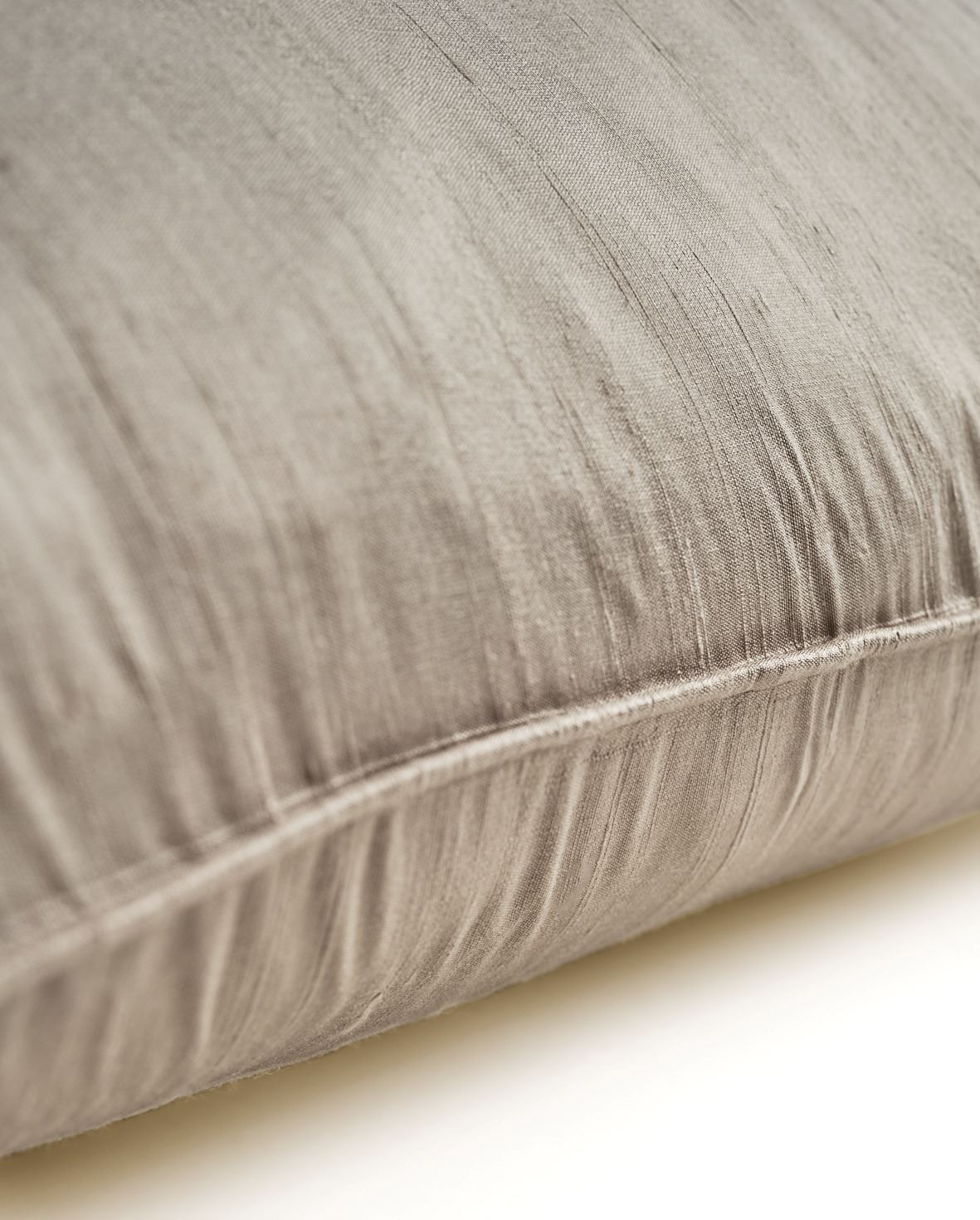 Koristetyynynpäällinen harmaanruskea - 2