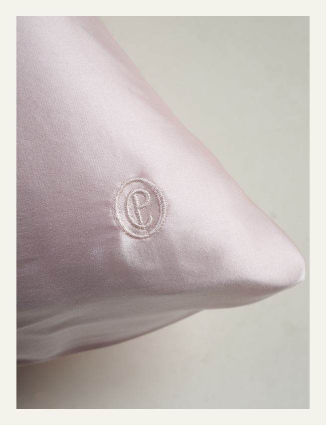 Silkki tyynyliina puuteriroosa - 2