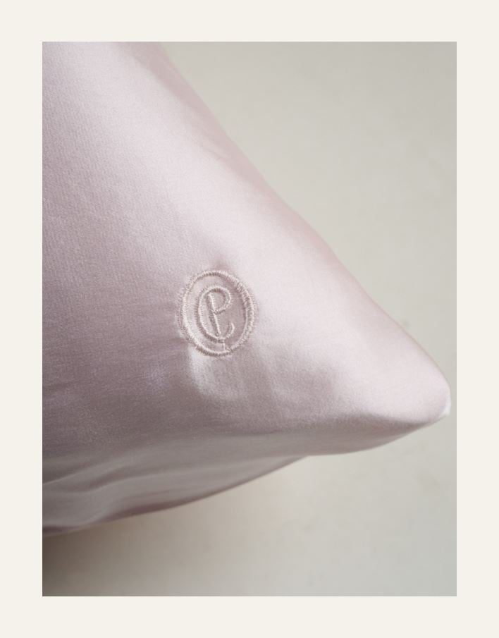 Silkki tyynyliina puuteriroosa - 2