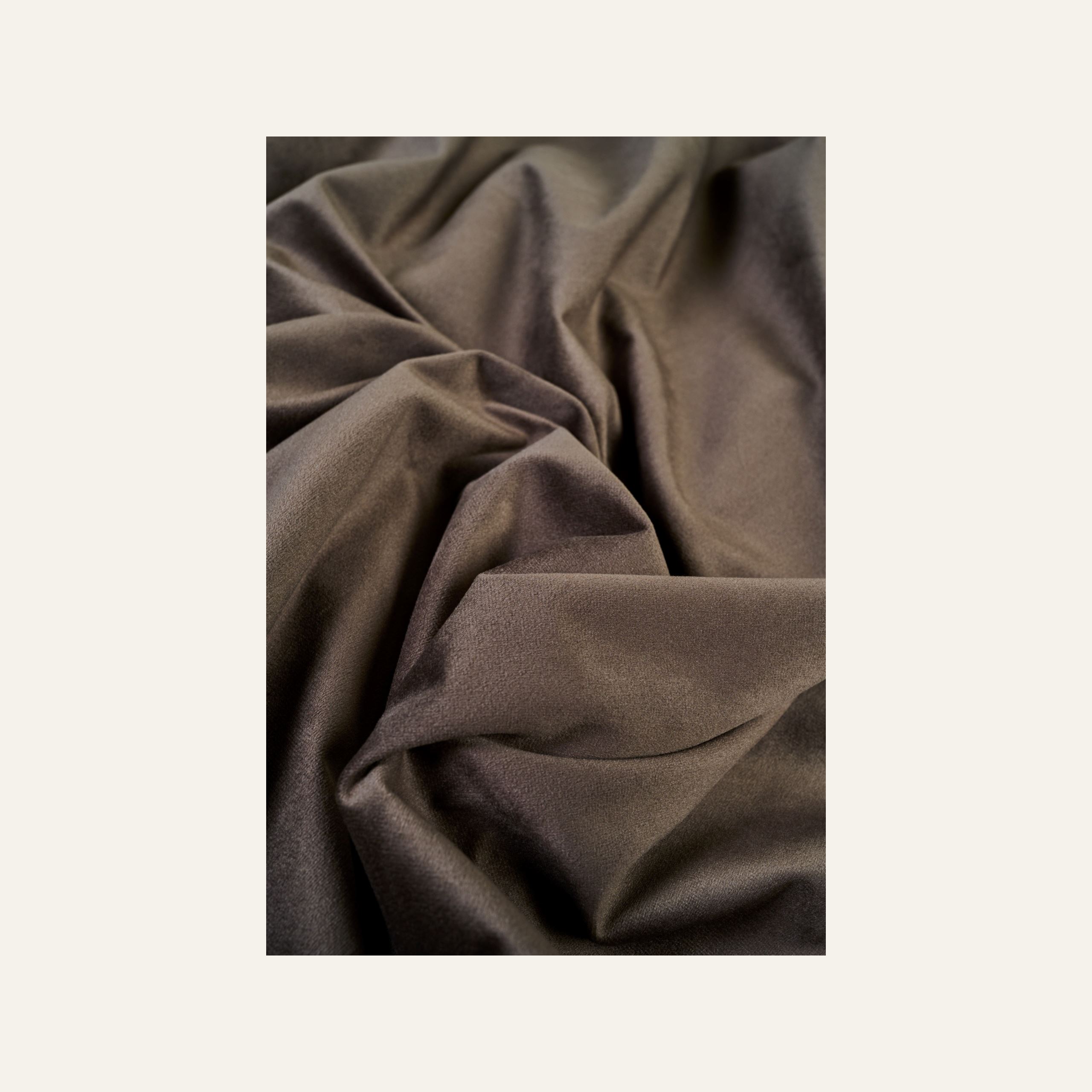 Pimentävä verho tummanruskea - 2