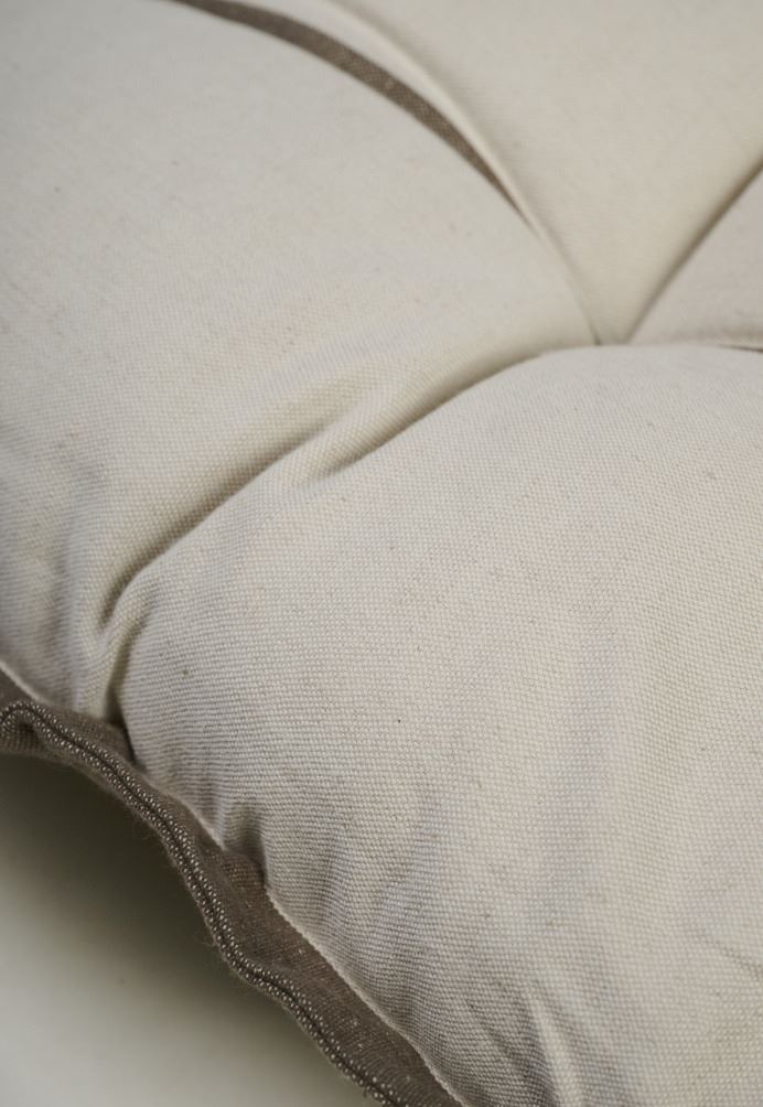 Istuintyyny ruskea - 2