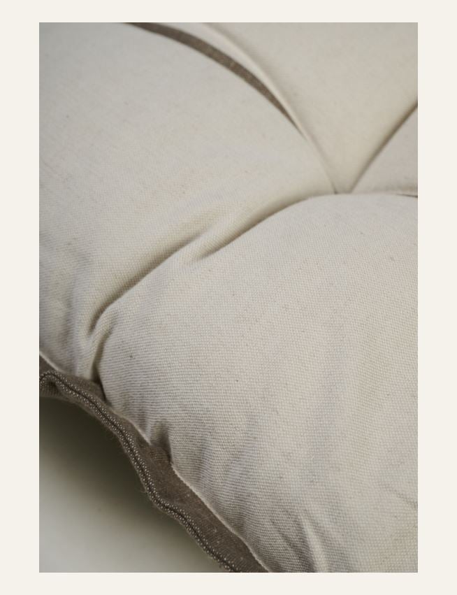 Istuintyyny ruskea - 2