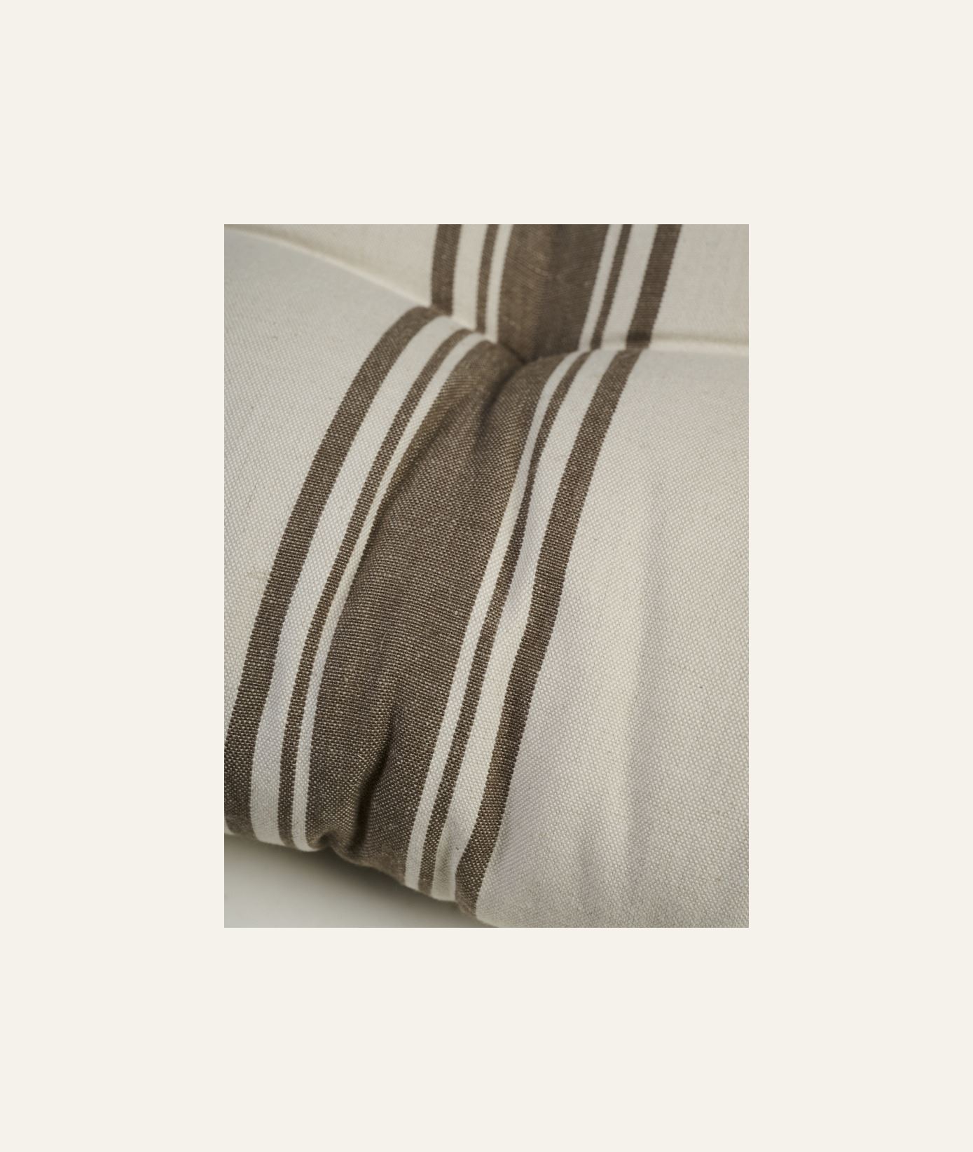 Istuintyyny ruskea - 2