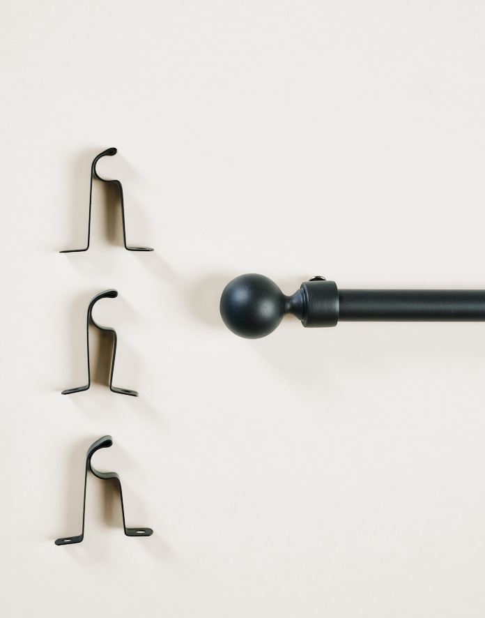 Kokonaisuus musta - 3