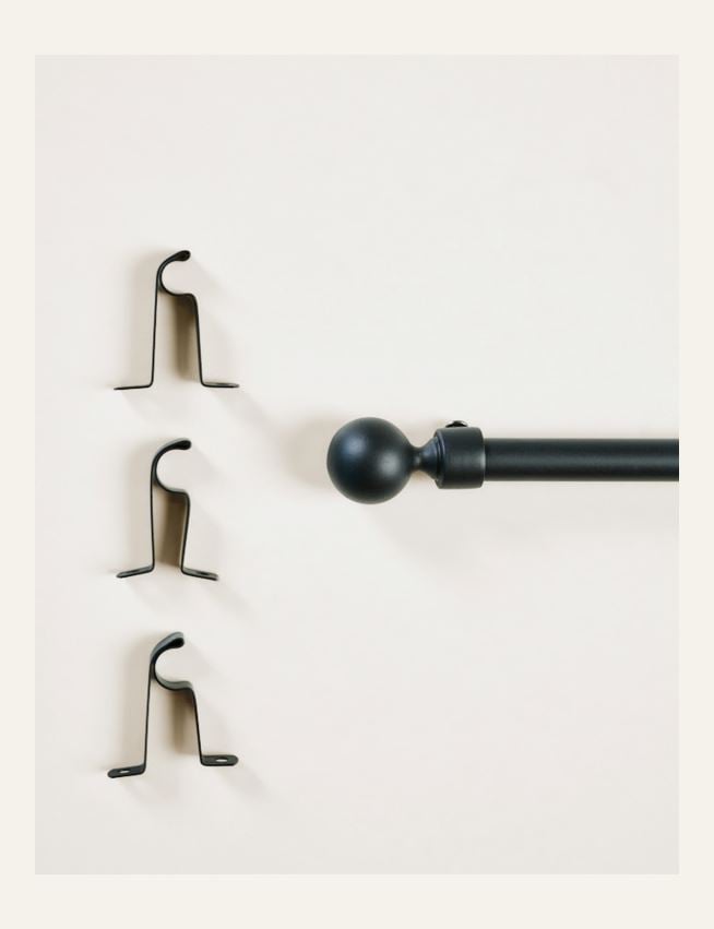 Kokonaisuus musta - 3