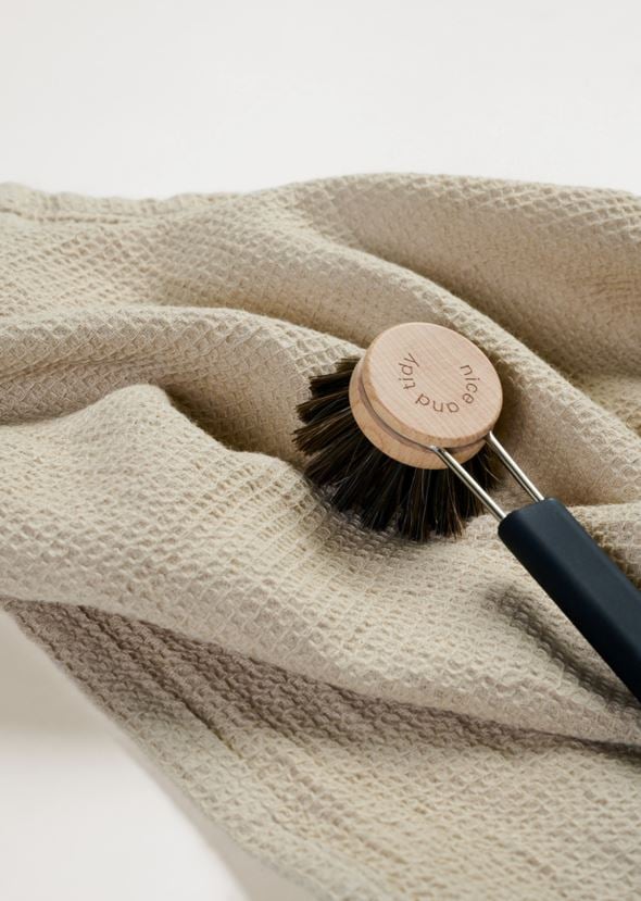 Tiskiharja musta - 4