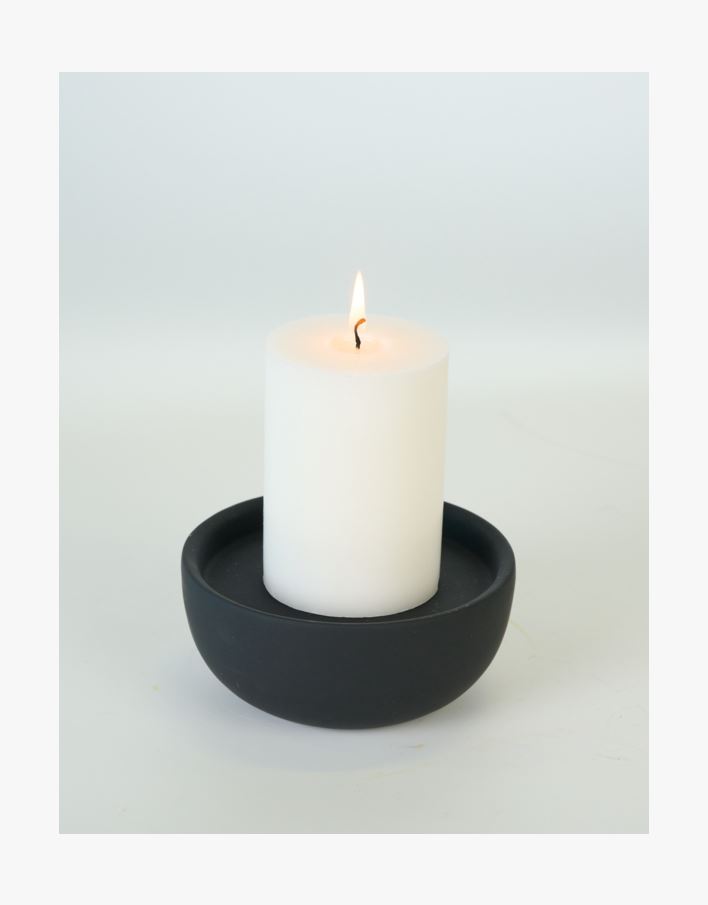 Kynttilänjalka musta - 10,2x10,2x3,7 cm musta - 1