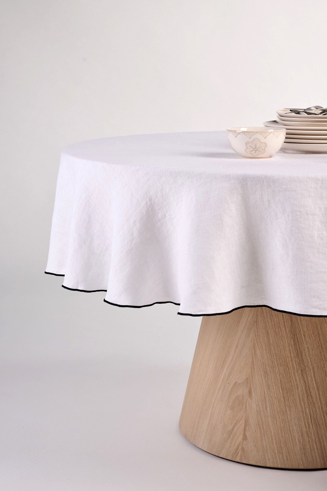 Pyöreä pellavaliina valkoinen - 4