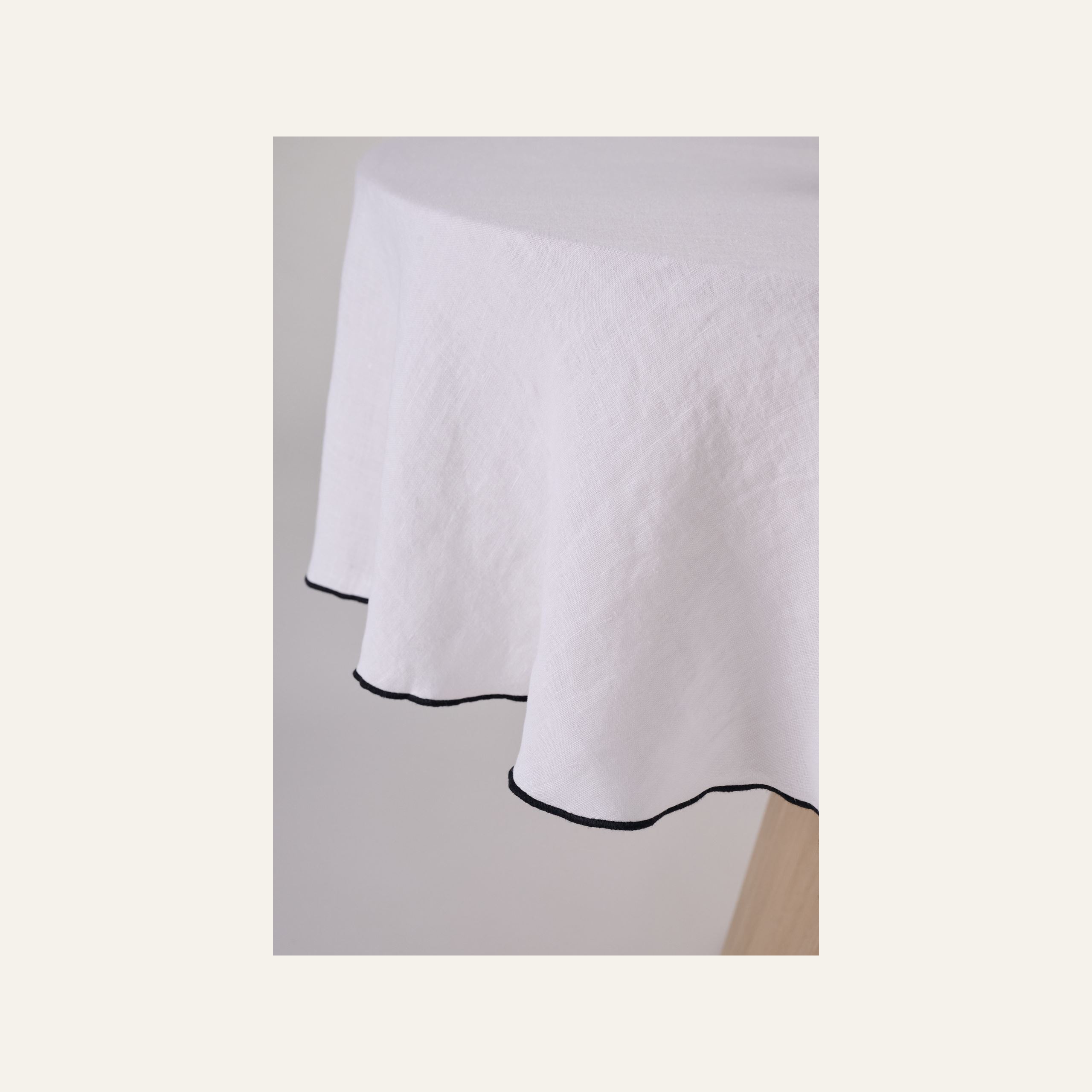 Pyöreä pellavaliina valkoinen - 3