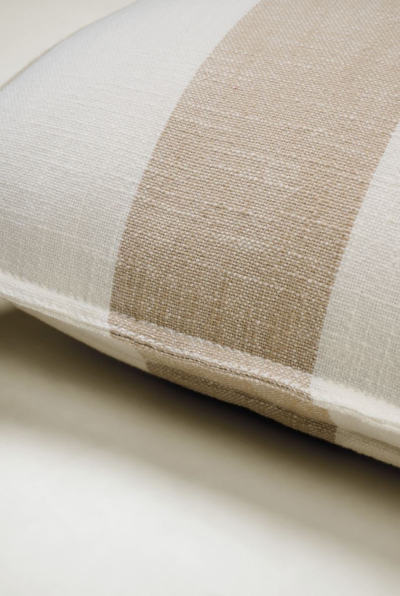 Koristetyyny beige - 2