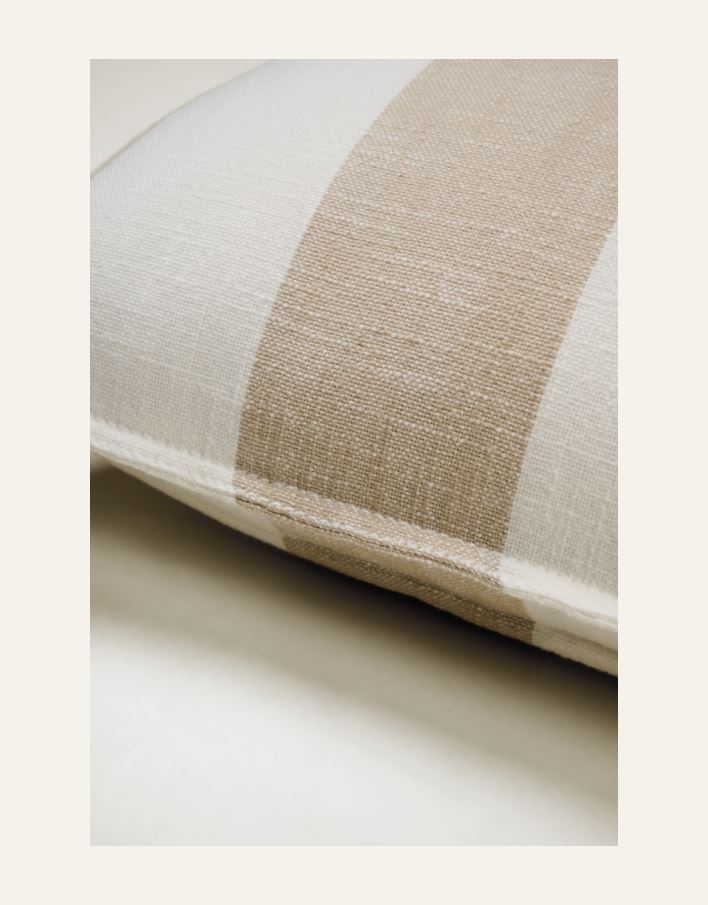 Koristetyyny beige - 2