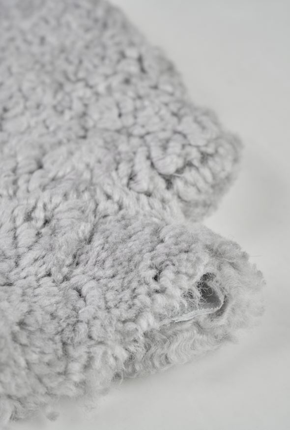 Kuumavesipullo vaaleanharmaa - 2