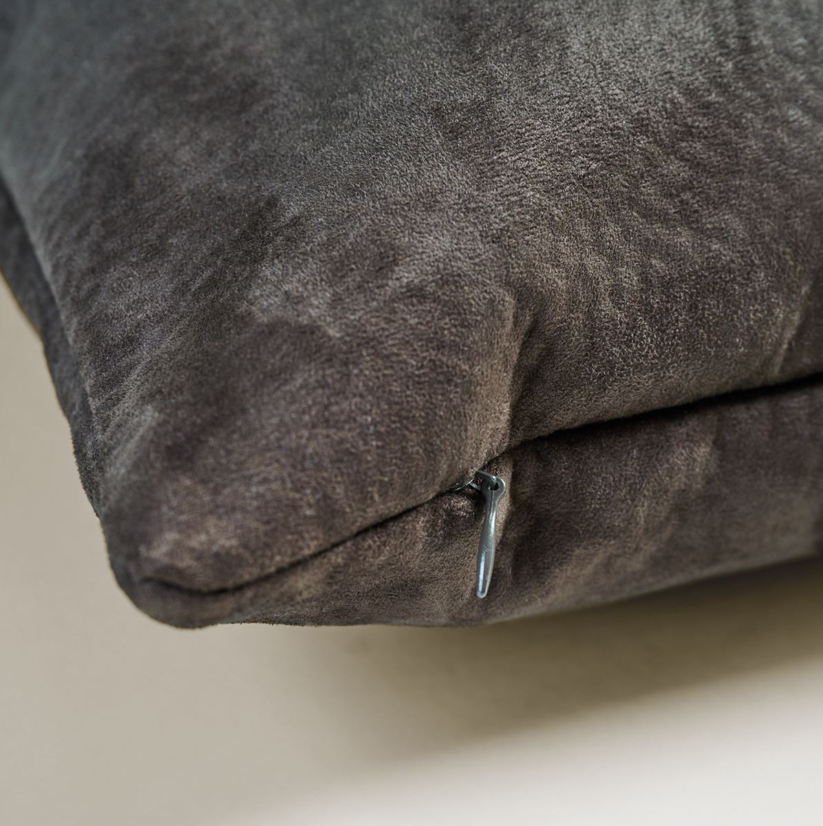 Koristetyyny tummanruskea - 2