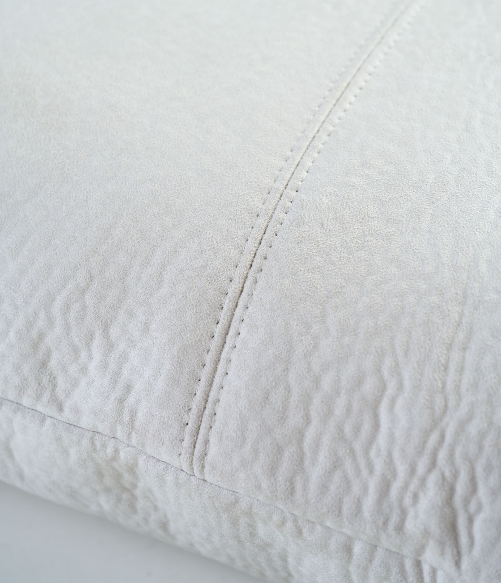 Koristetyyny vaaleanharmaa - 2