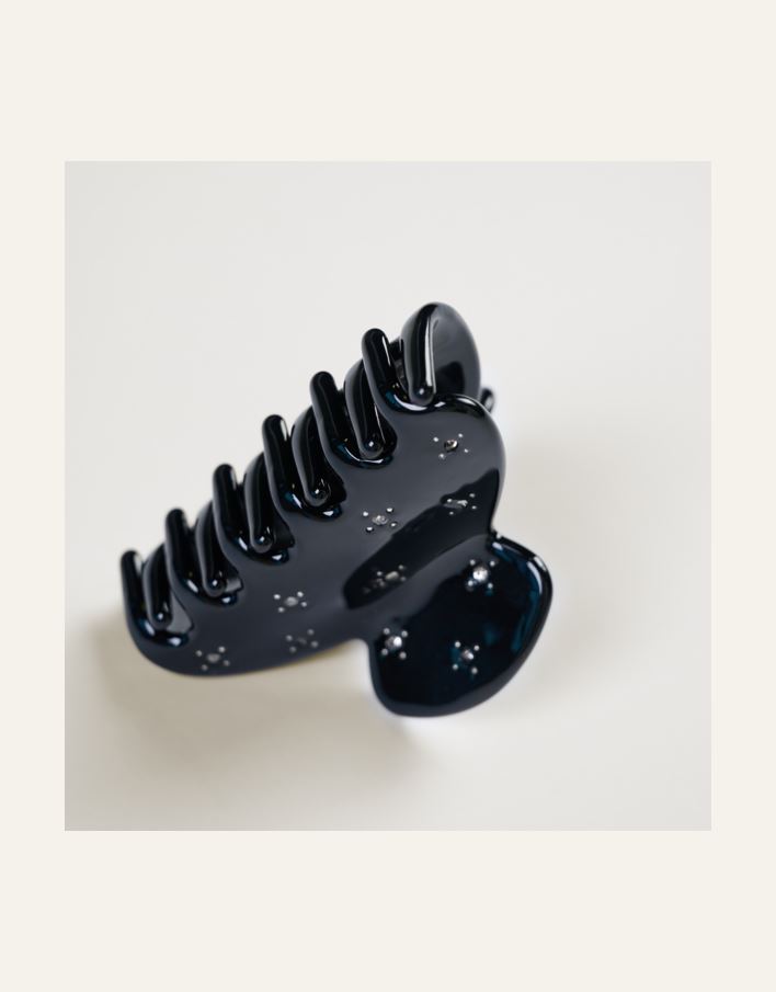 Hiusklipsi musta - 2