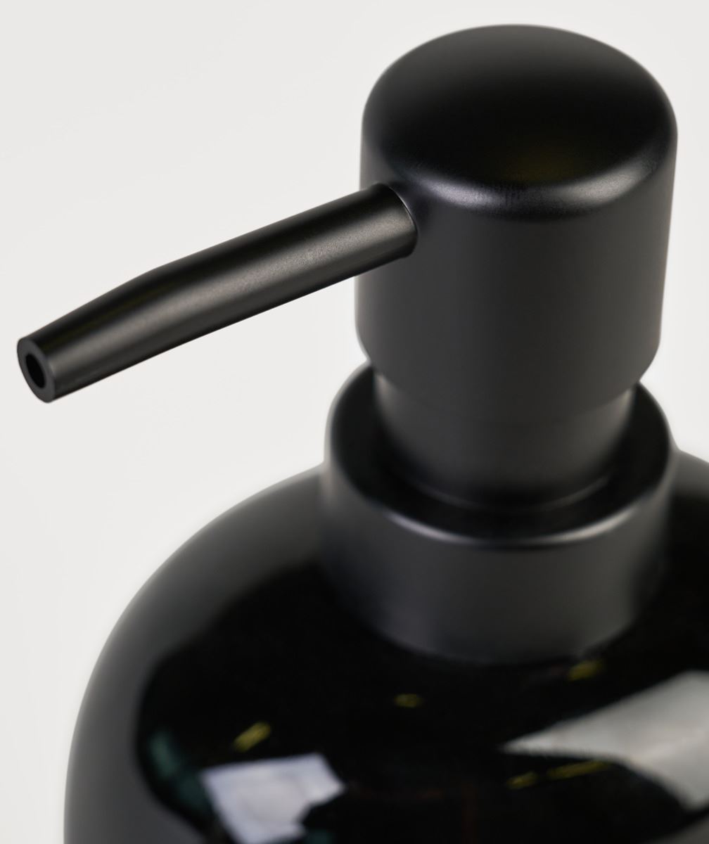 Saippuapumppu musta - 2