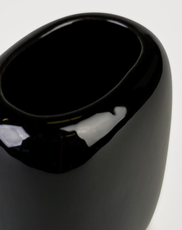 Hammasharjamuki musta - 2