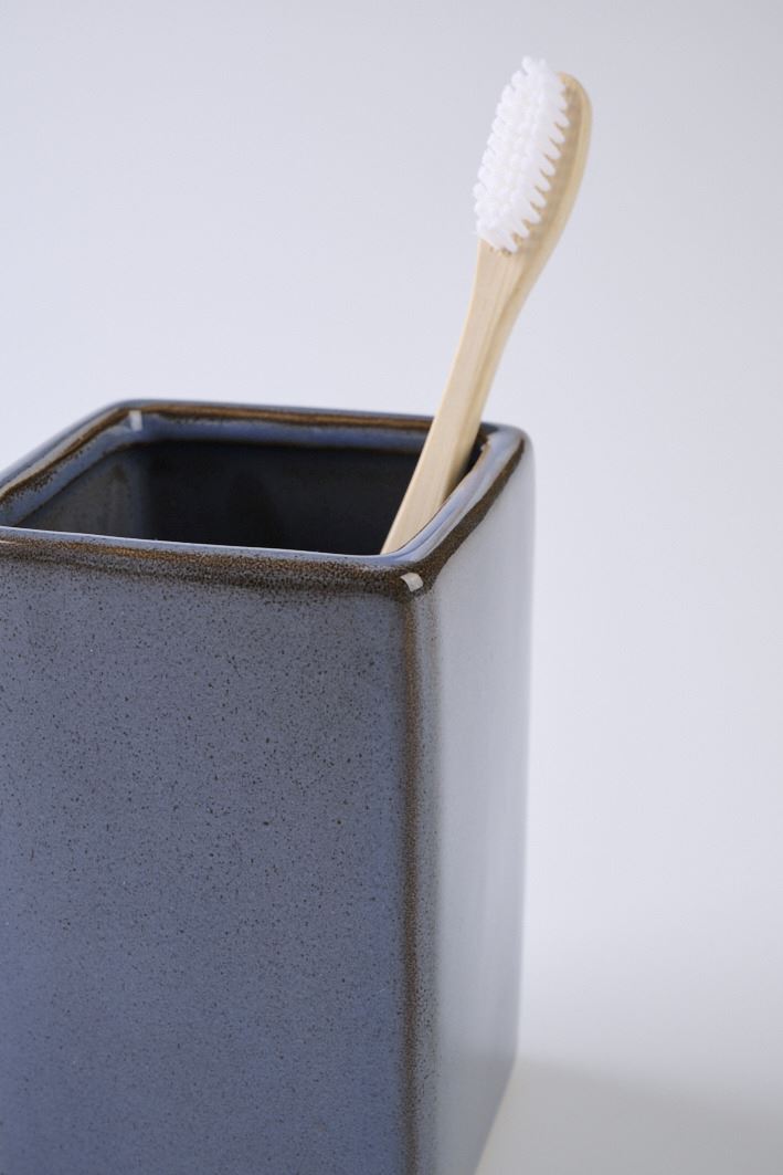 Hammasharjateline harmaa - 2