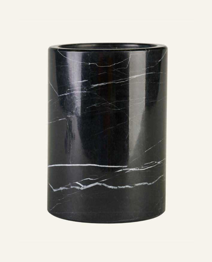 Hammasharjateline musta - 7,5x7,5x10,4 cm musta - 1