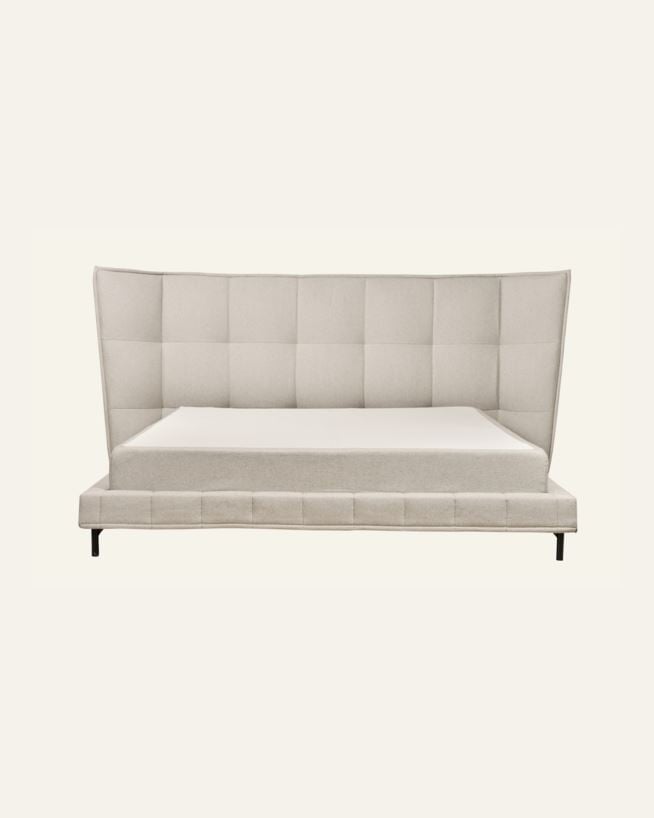 Sängynrunko keskikokoinen luonnonväri - 180x200x44 cm luonnonväri - 1