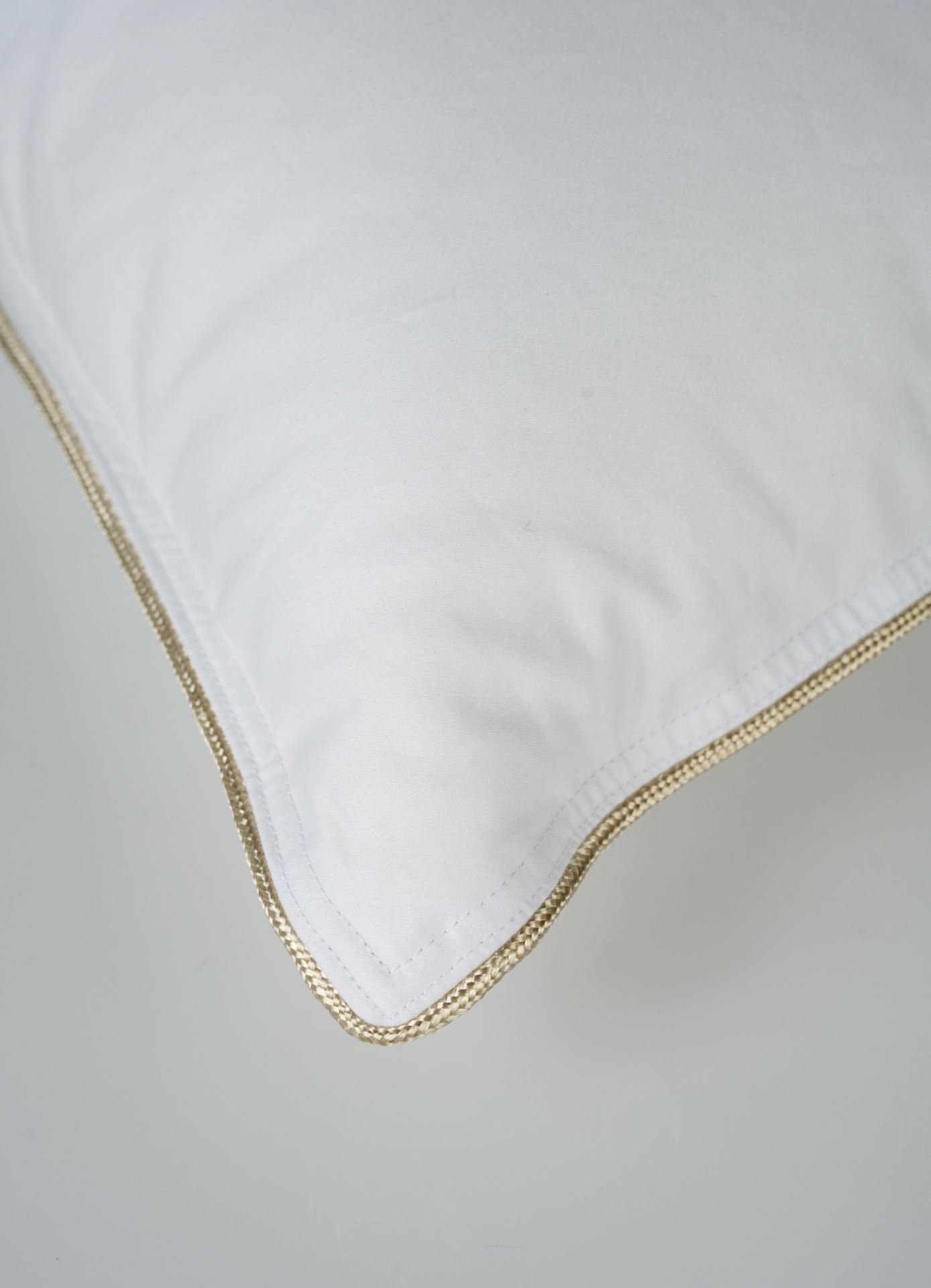 Matala untuvatyyny valkoinen - 3