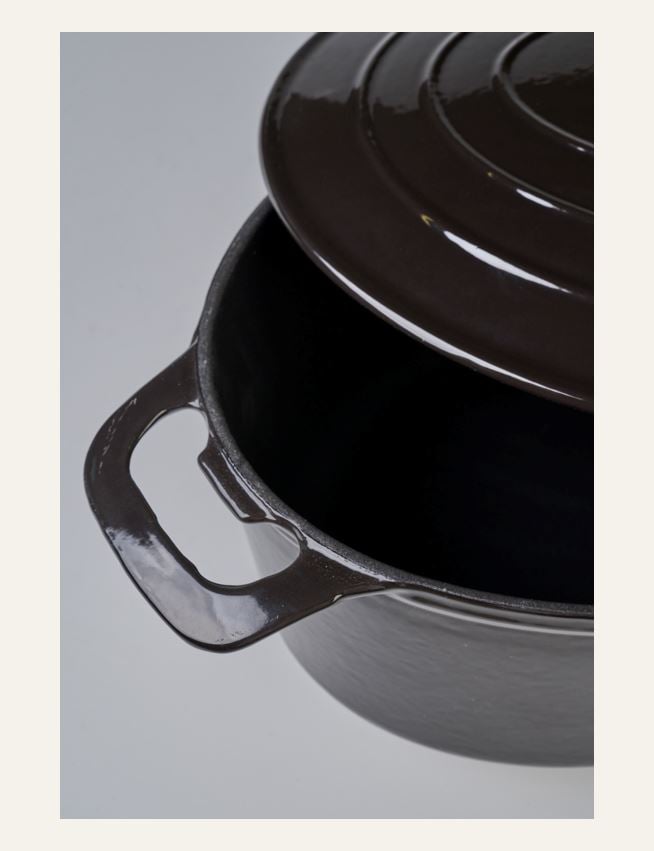 Valurautainen kattila soikea musta - 2