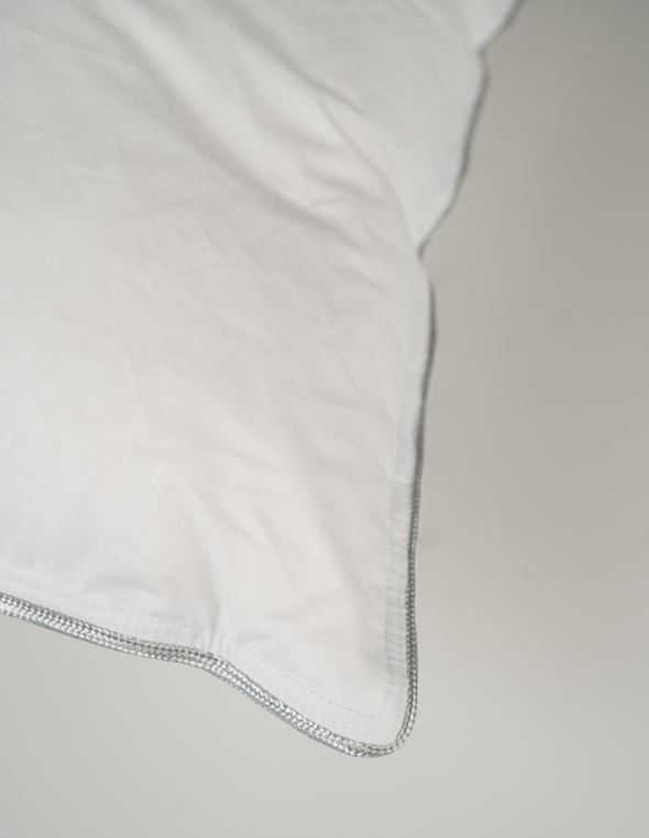 Matala untuvatyyny valkoinen - 2