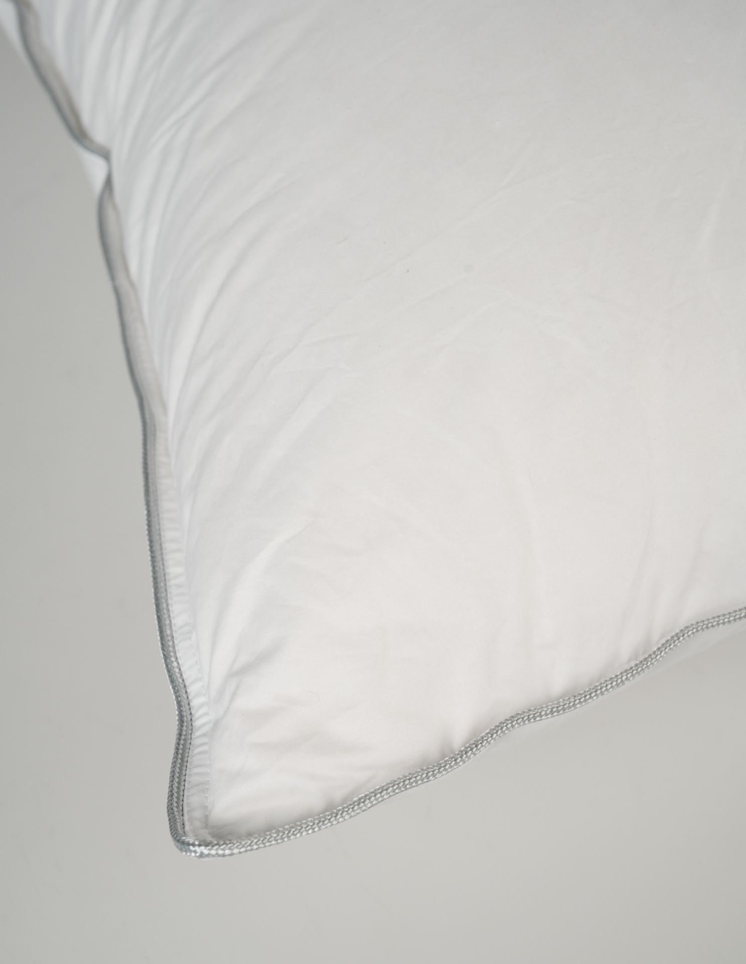 Korkea untuvatyyny valkoinen - 4