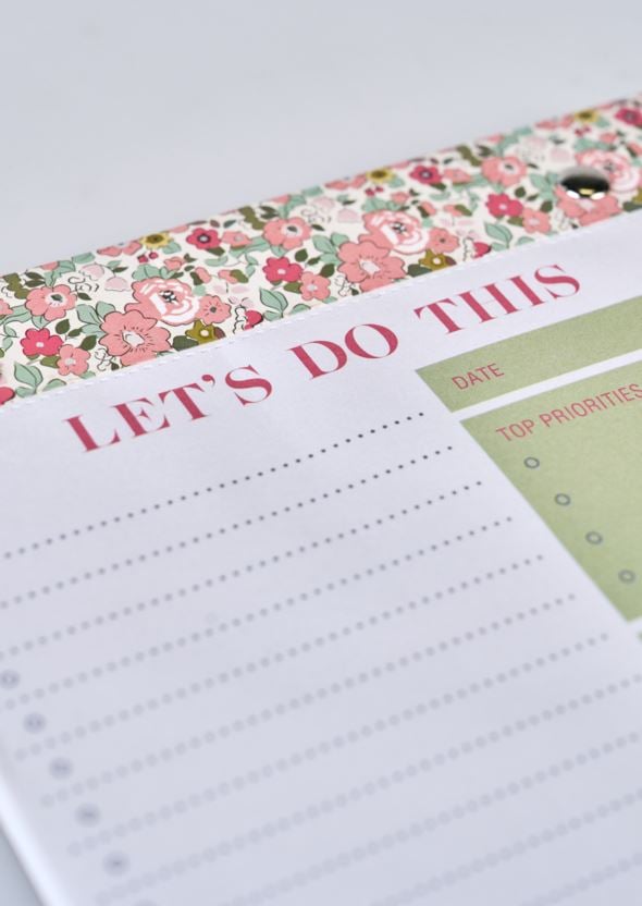 Viikkomuistio roosa - 2