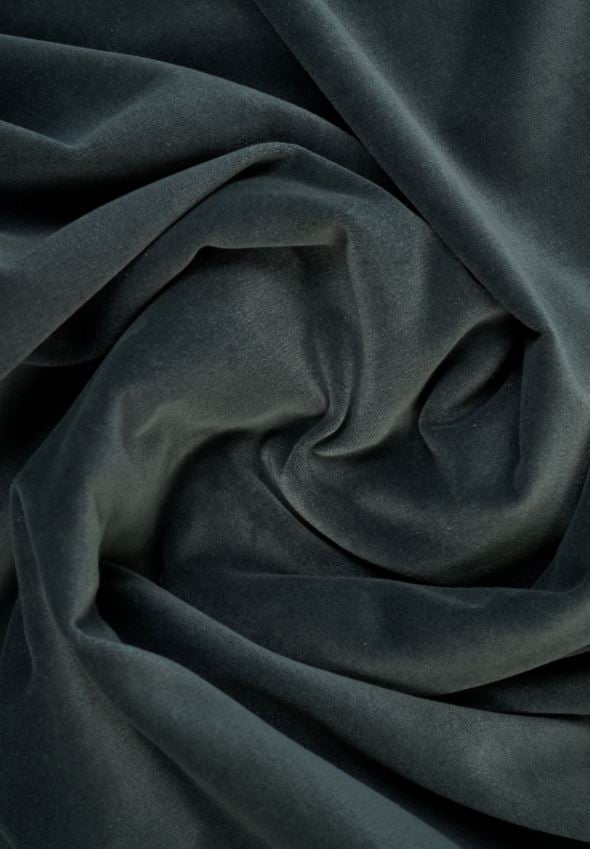 Verho harmaasininen - 2