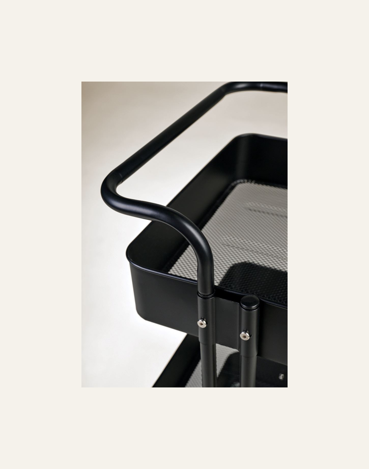 Tarjoiluvaunu musta - 3