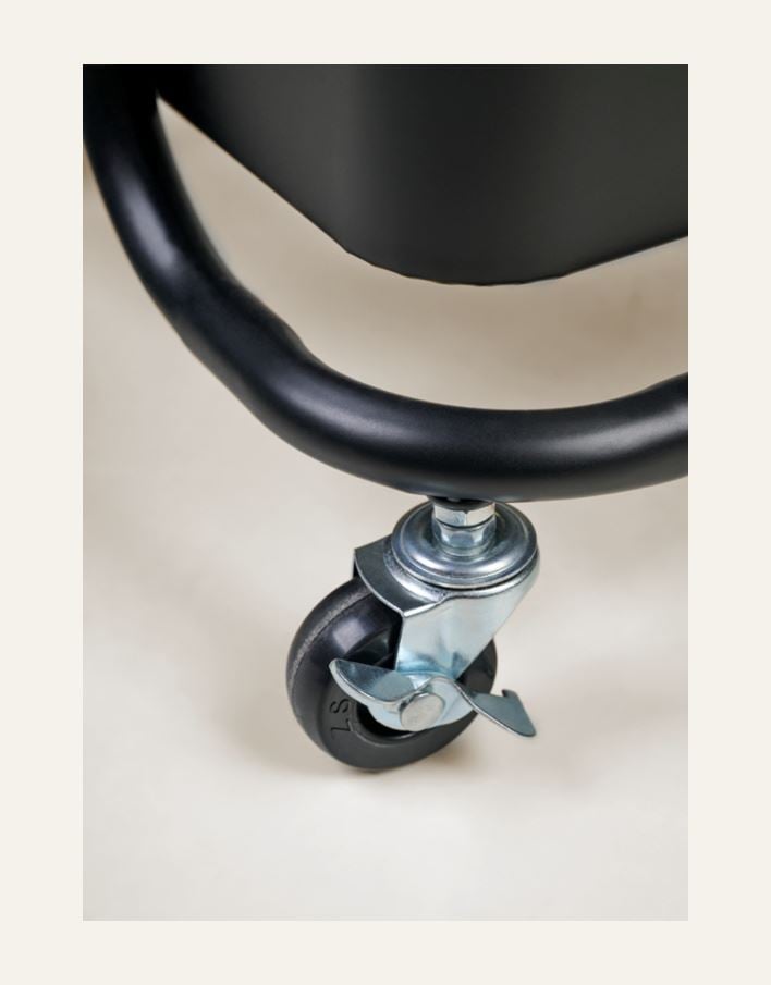 Tarjoiluvaunu musta - 4