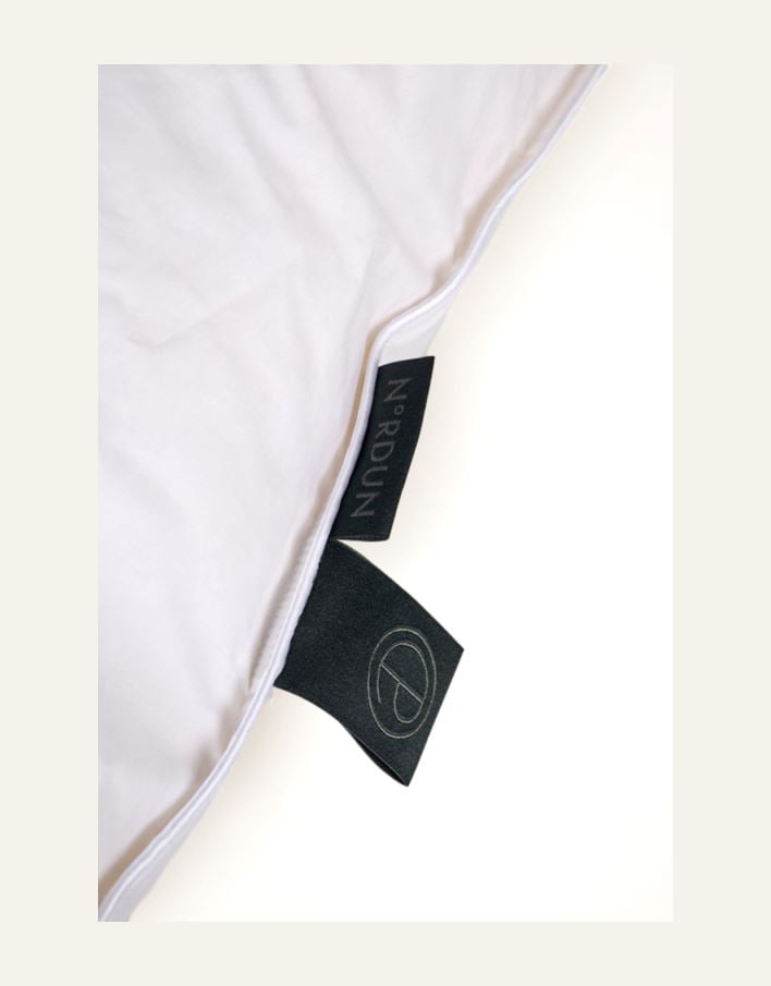 Matala untuvatyyny valkoinen - 8