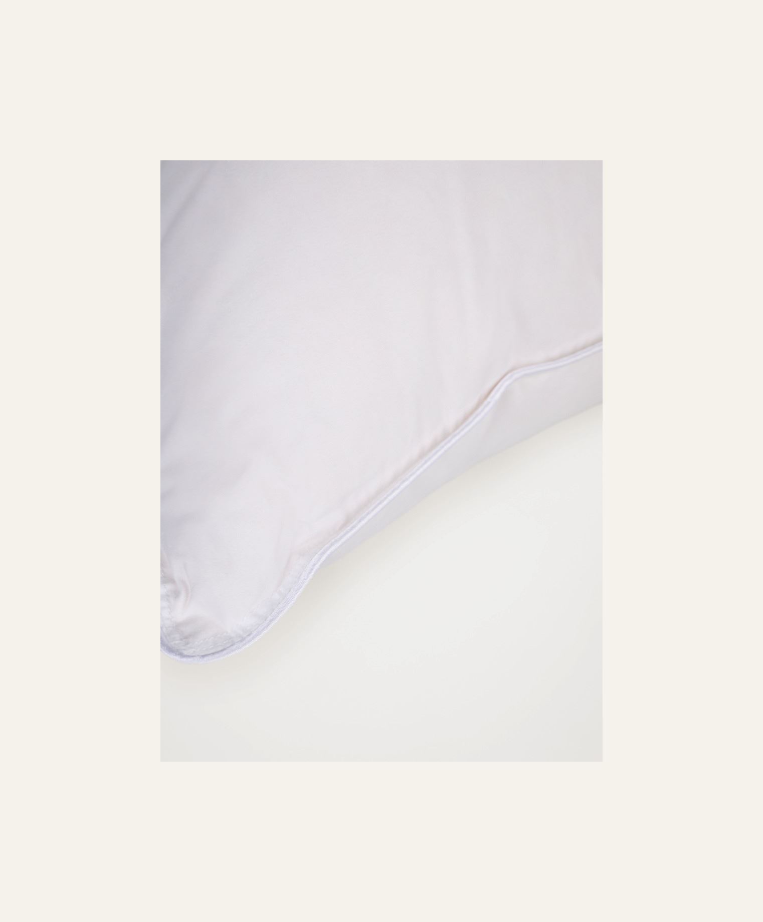 Korkea untuvatyyny valkoinen - 2