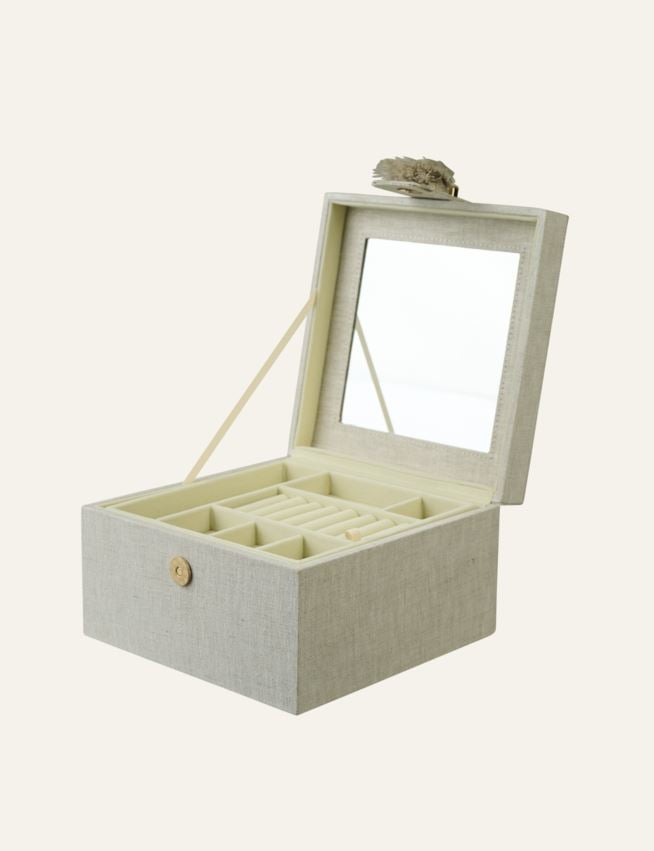 Korurasia luonnonväri - 2