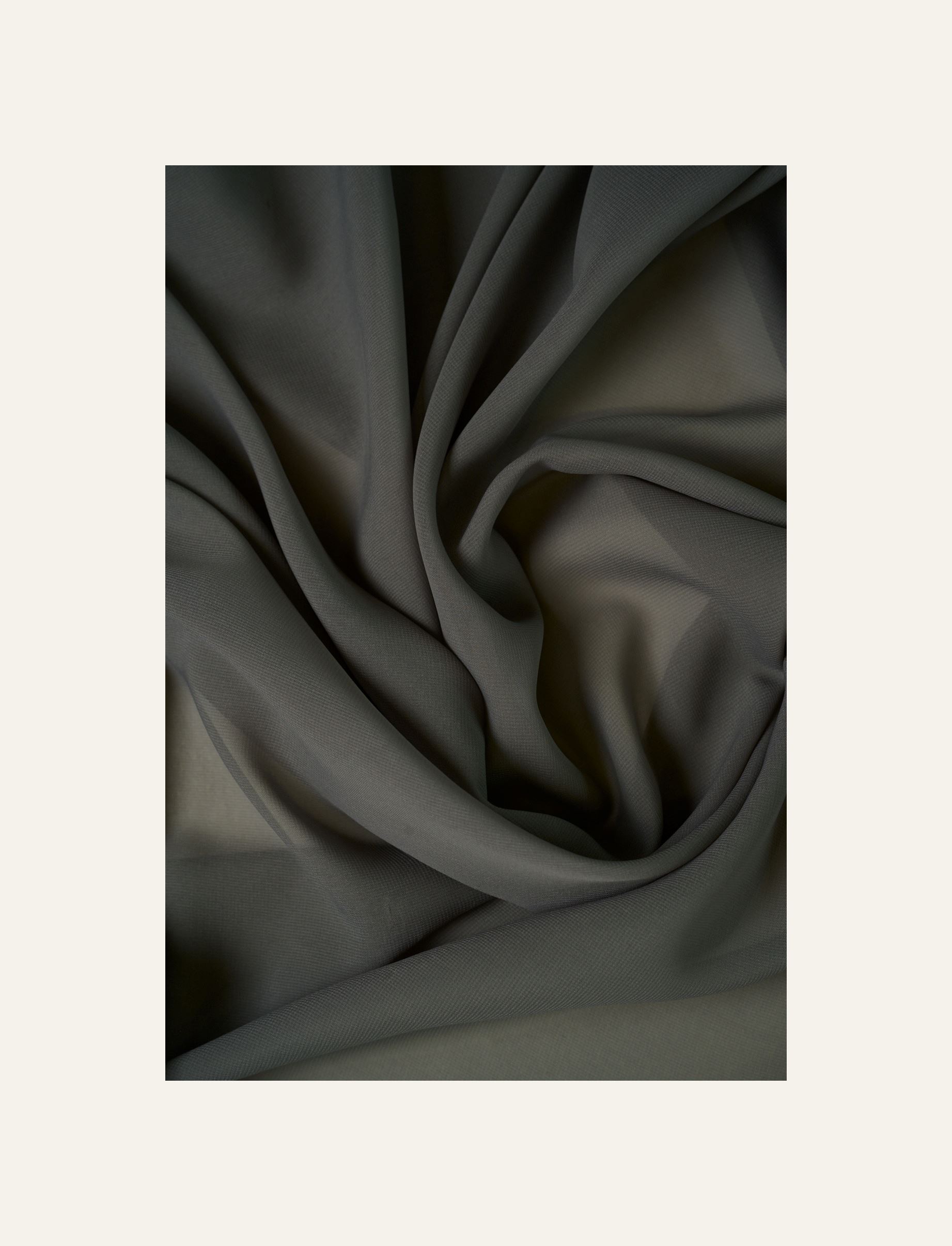 Verho tummanharmaa - 2