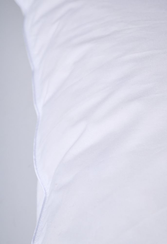 Keskikorkea höyhentyyny valkoinen - 3